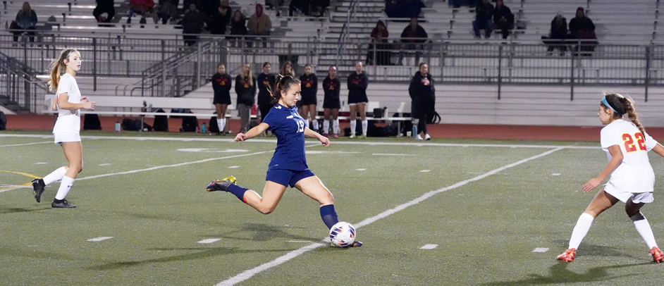 Girls Varsity Wins Season Opener 2-1 Over Mission Viejo